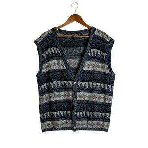 Scandia men’s knit vest. Size medium